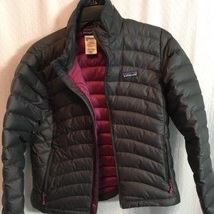 Patagonia Women’s Down Sweater. Dark Grey.  Size Small